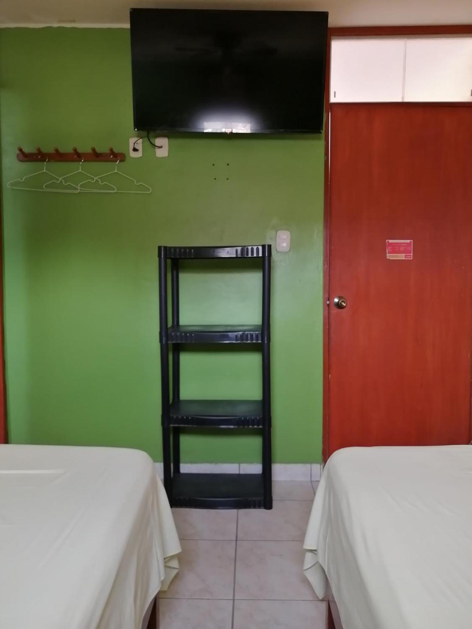 Hostal Boulevard Nazca Exterior photo