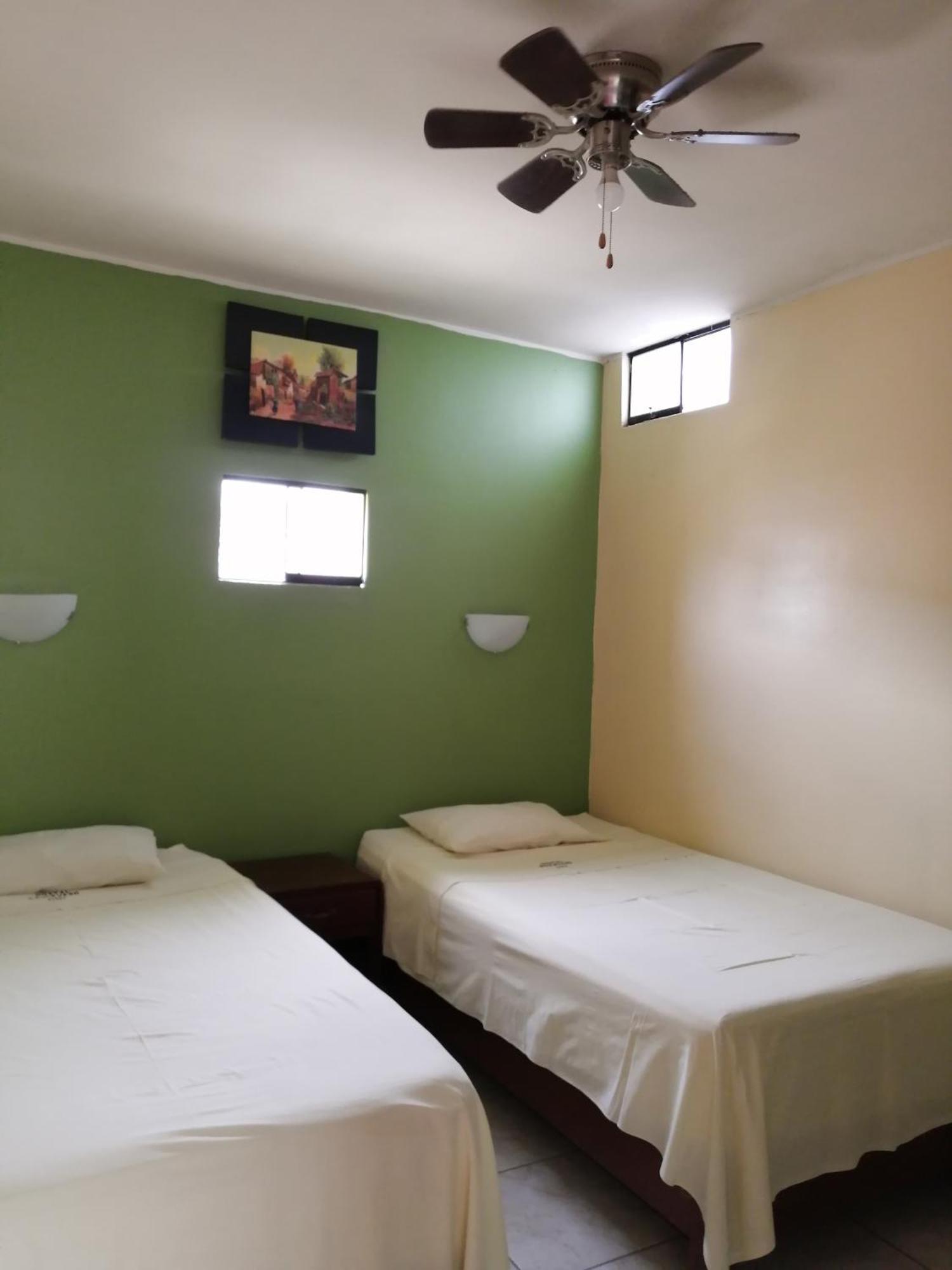 Hostal Boulevard Nazca Exterior photo